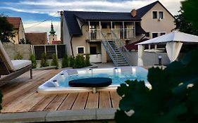 Apartmány&Vinařství Káňa